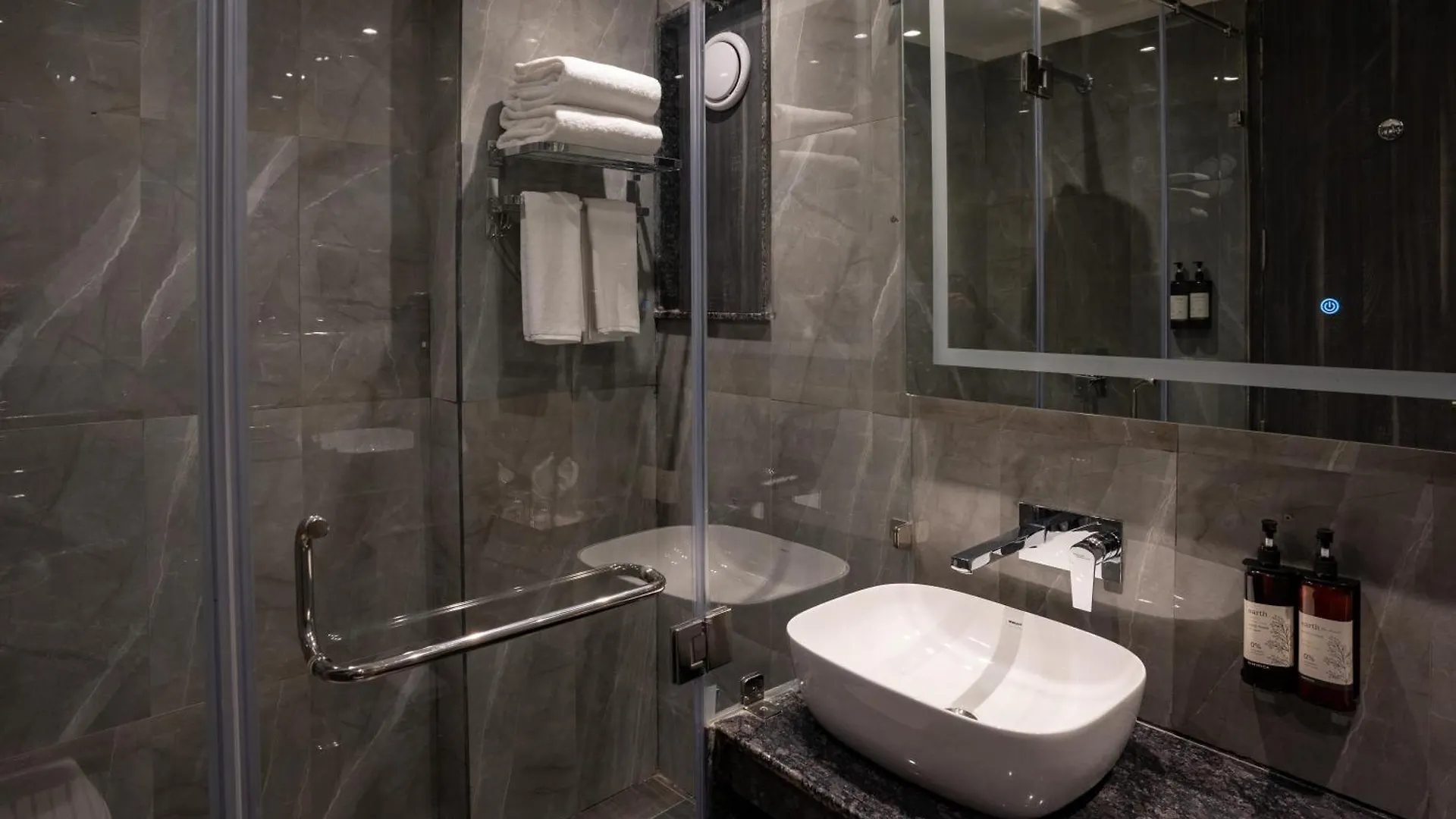 Hotel Regenta Inn Gurugram Sec-47 City Center Gurgaon